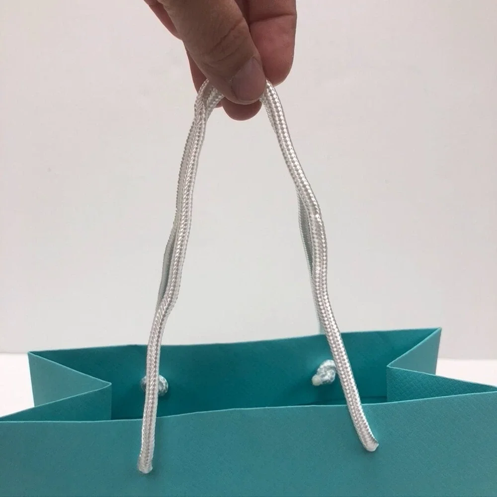 Tiffany & Co Authentic Blue Paper Bag Shopping Gift Jewlery Small 8x9.75x4‎